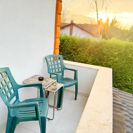Vila Liggo Garden Muestakil Muhafazakar Isitmali Havuzlu *