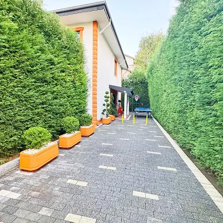 Liggo Garden Muestakil Muhafazakar Isitmali Havuzlu