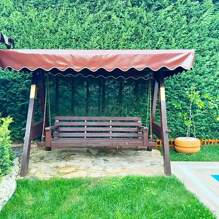 Vila Liggo Garden Muestakil Muhafazakar Isitmali Havuzlu *